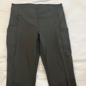 Lululemon swift speed crop olive green size 8